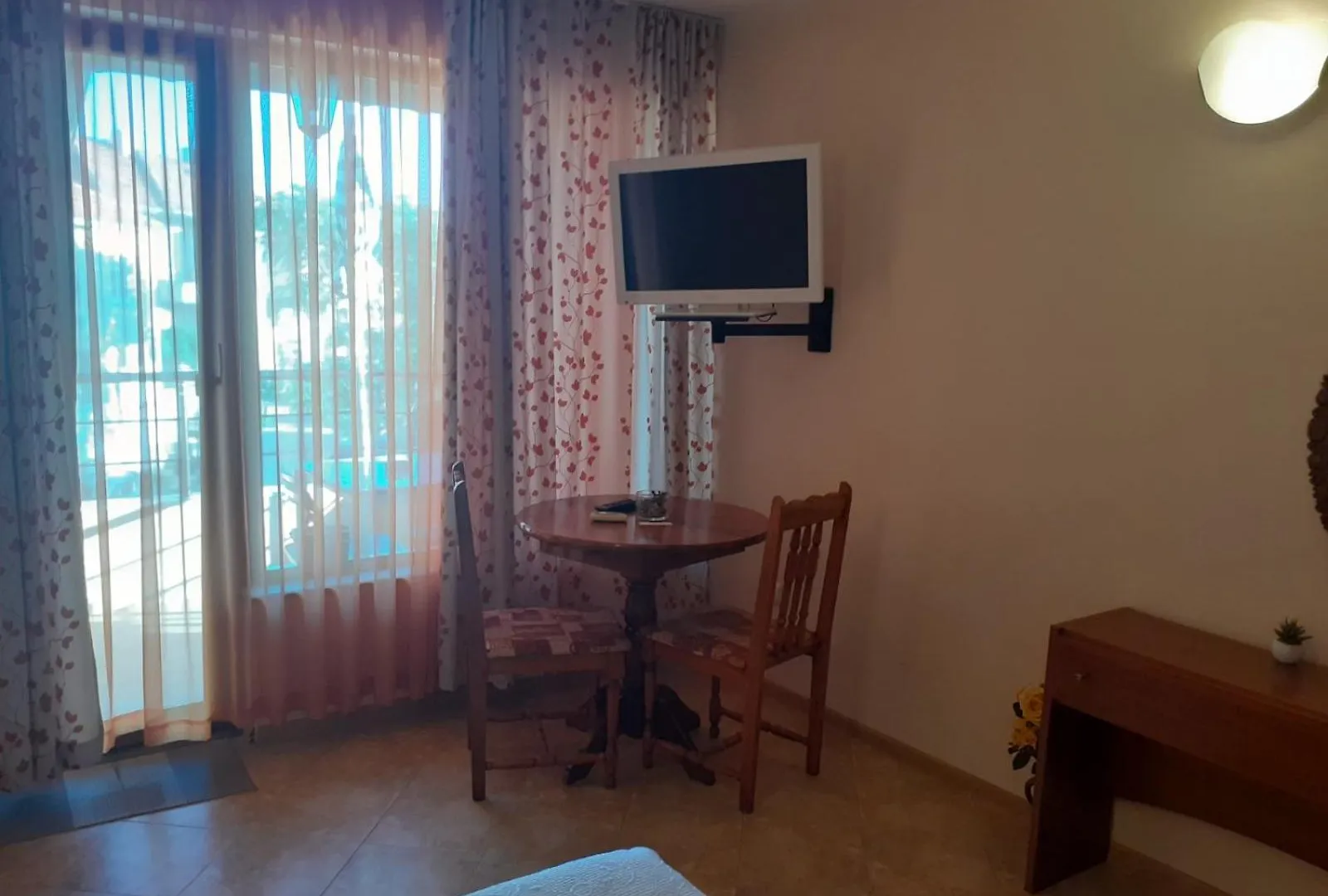 Family Hotel Emilia Sozopol 3*,